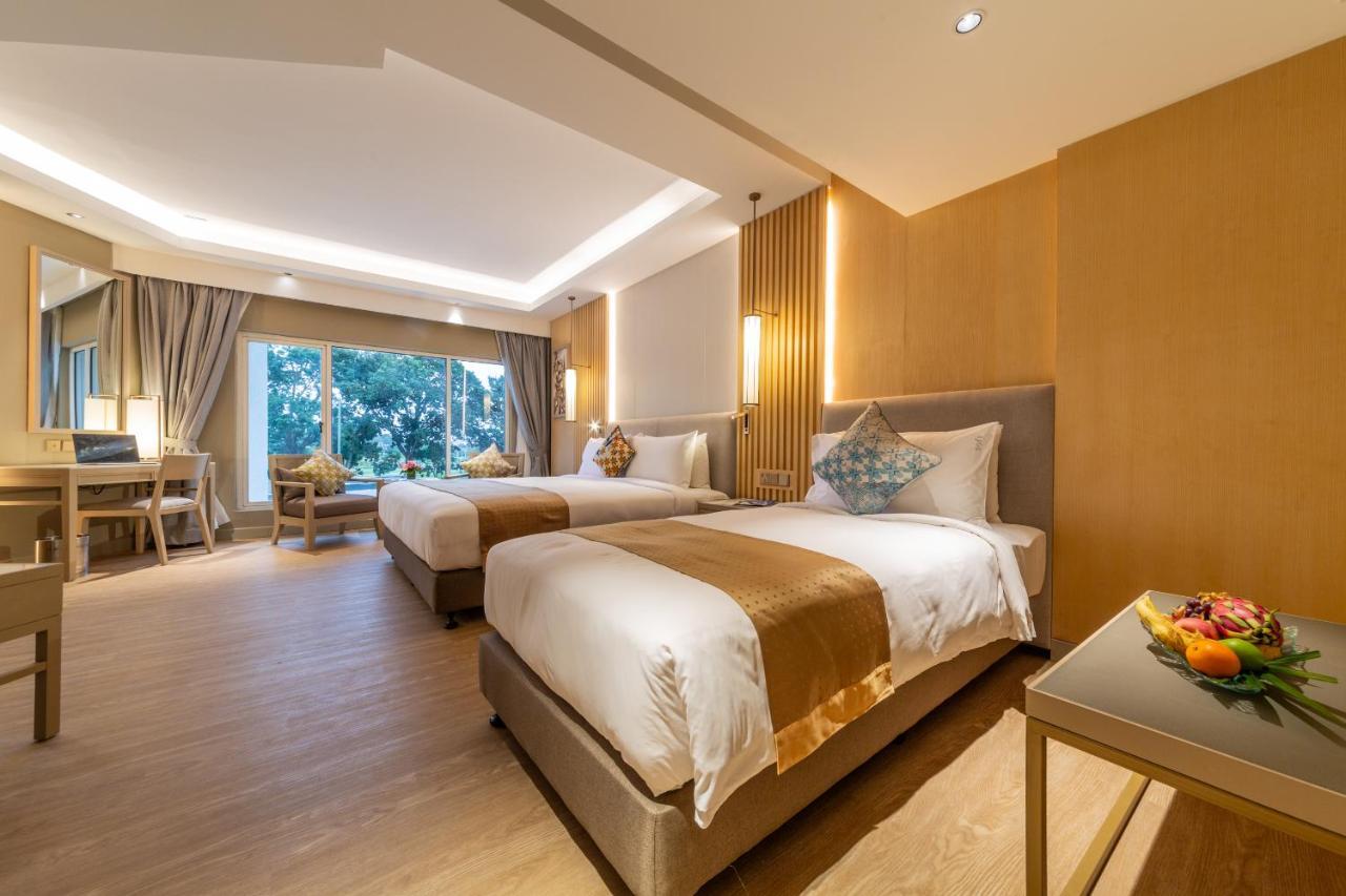 Hotel Glenmarie And Golf